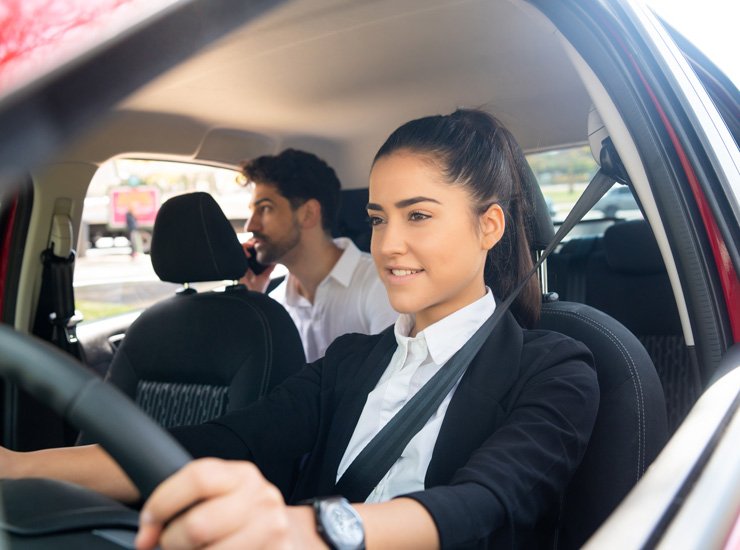 Prepaid taxi Pune airport for on-time pickups and drops