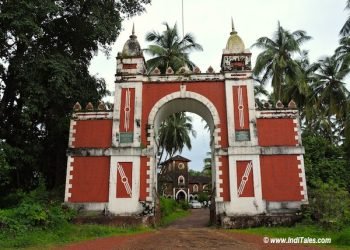 sawantwadi-palace-gate sawantwadi-palace-gate